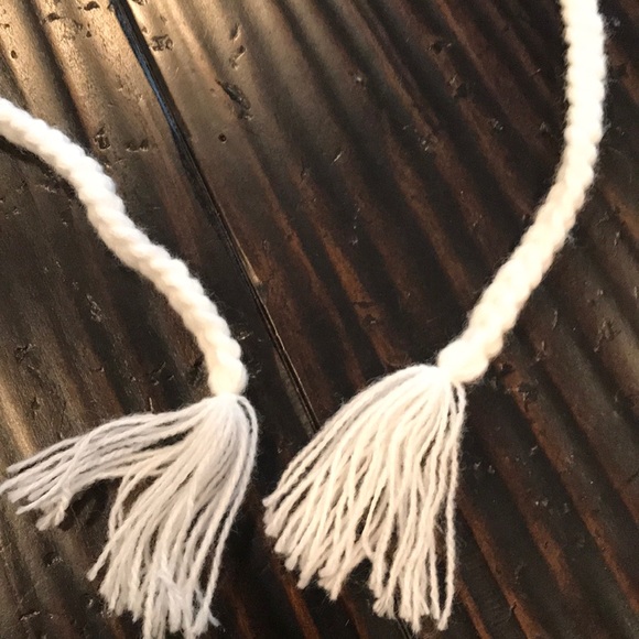 Creme Colored Hair Knit Hat with pigtails. - Picture 4 of 6